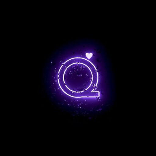 A glowing purple neon sign of the letter Q with a heart on a dark background