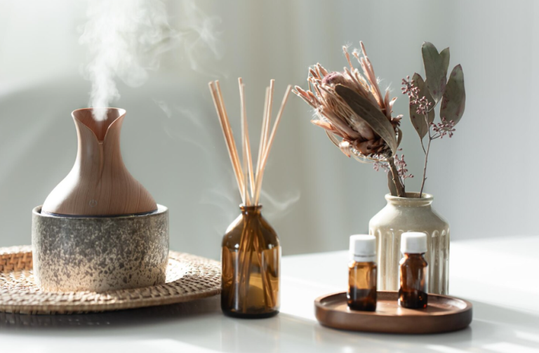 Scented Simplicity: A Minimalist’s Guide to Aromatic Living