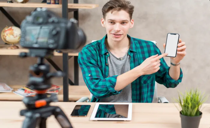 How People Save Facebook Videos for Offline Viewing Without Hassle