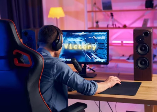 How Do Cloud-Based Online Video Gaming Platforms Compare With Installed Games?